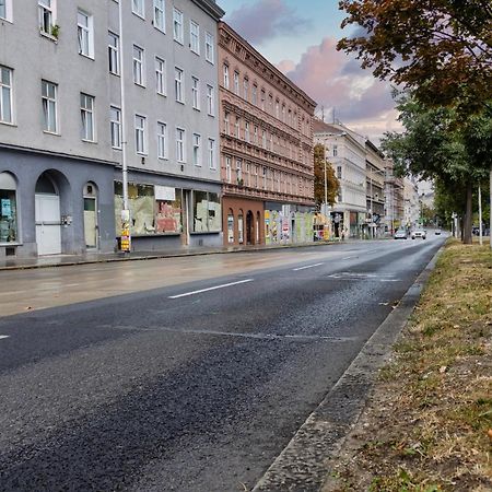 Cozy Apartment, 2 Private Terraces, 8 Min To City Center ウィーン エクステリア 写真