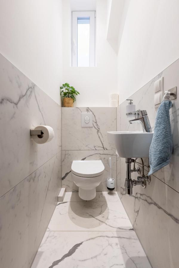 Cozy Apartment, 2 Private Terraces, 8 Min To City Center ウィーン エクステリア 写真